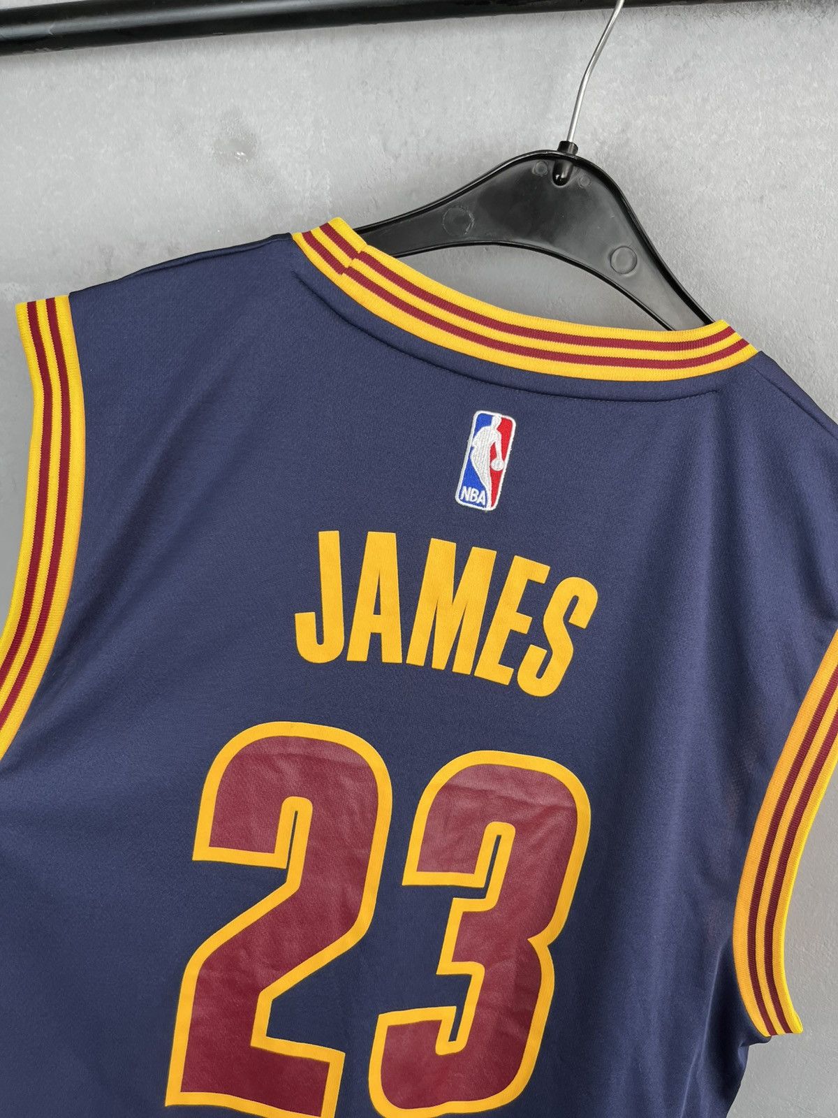 Adidas LeBron James 23 Cleveland Cavaliers / Cavs Jersey Size US M / EU 48-50 / 2 - 8 Thumbnail
