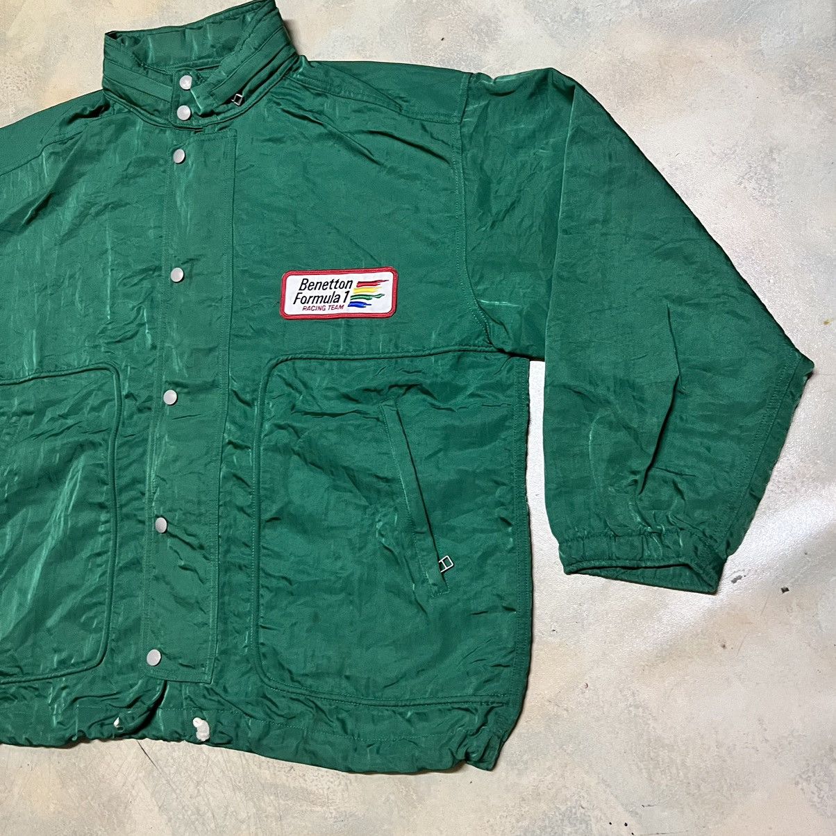 Benetton Vintage Benetton Formula 1 Big Logo Racing Light Jacket Size US L / EU 52-54 / 3 - 3 Thumbnail