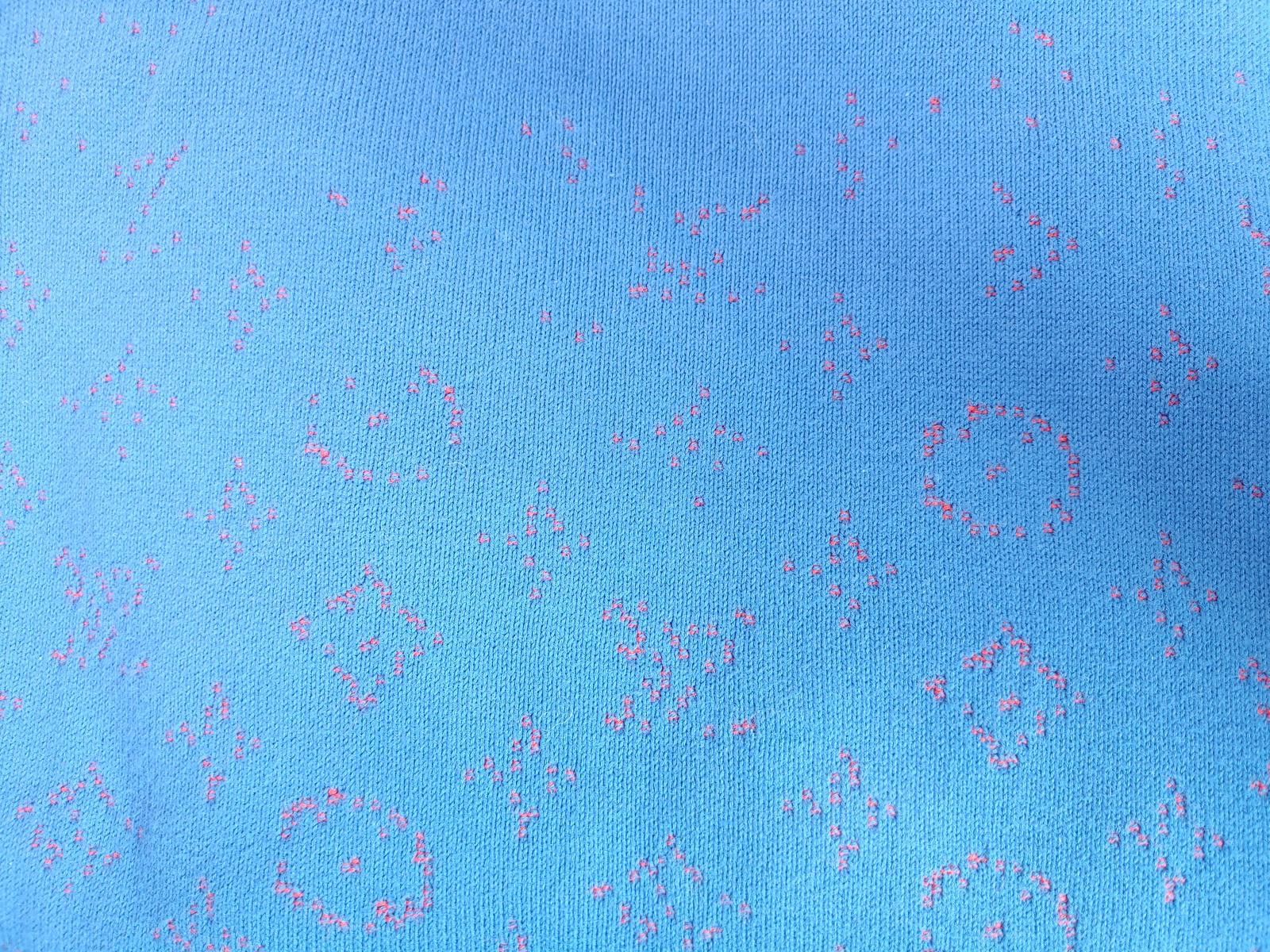 Louis Vuitton Louis Vuitton Monogram Degrade Jacquard Sweater in Blue/Red Size US L / EU 52-54 / 3 - 3 Thumbnail