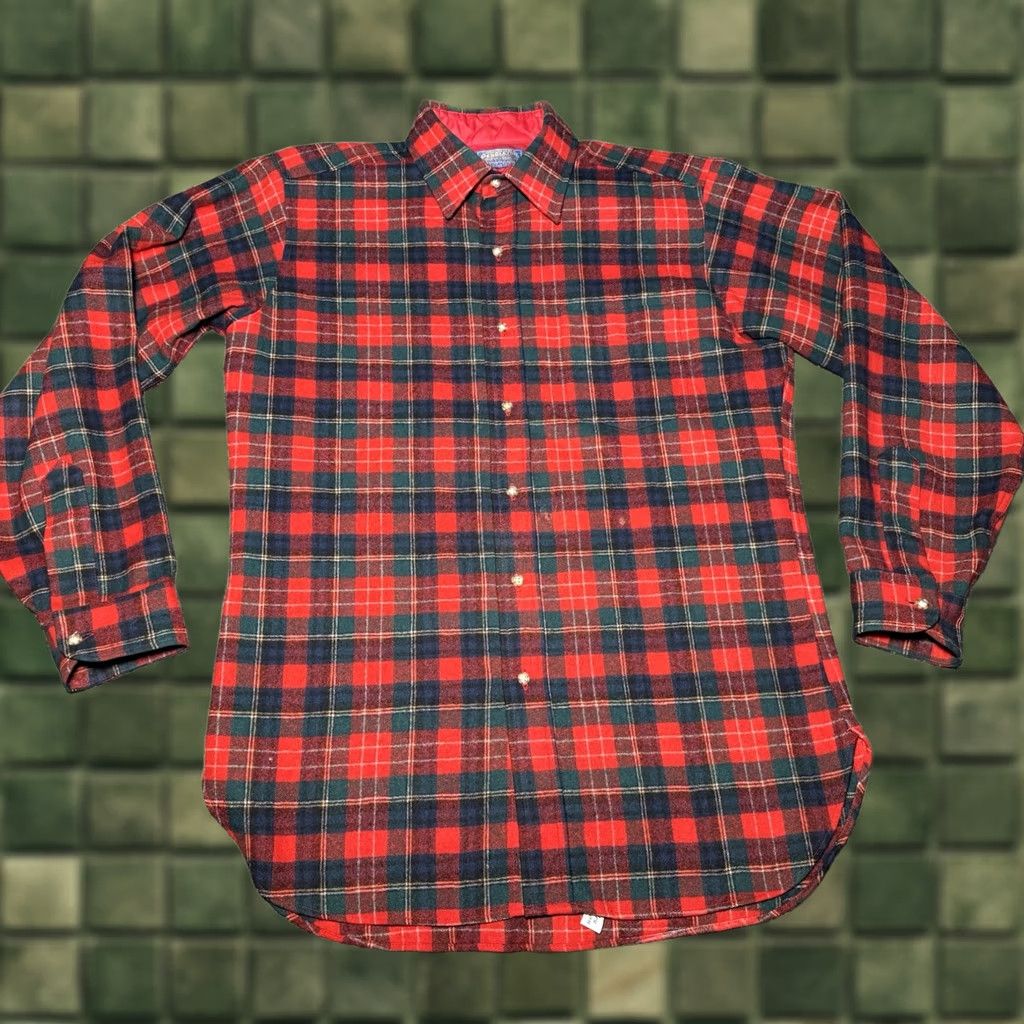 Pendleton VINTAGE Pendleton Shirt Mens Red Plaid Flannel Christie Tartan Wool Outdoors Med Men 70s 90s Retro USA Long Sleeve Button-Up Collared Size US M / EU 48-50 / 2 - 1 Thumbnail