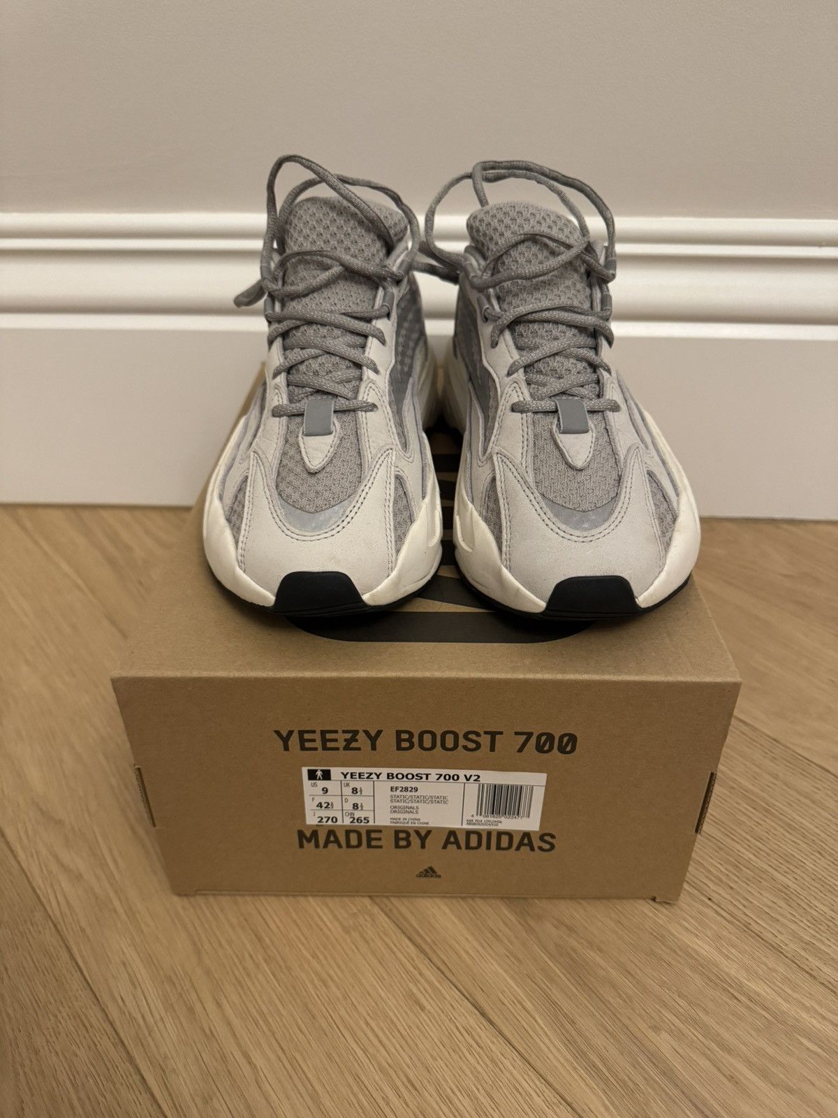 Adidas × Kanye West Yeezy 700 Static Size US 9 / EU 42 - 3 Thumbnail