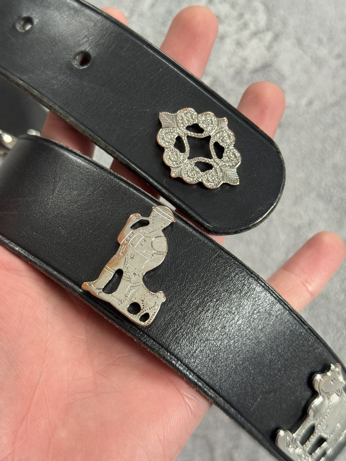 Etro 90s Retro vintage leather belt iconic cows 🐄 metal details Size ONE SIZE - 5 Thumbnail