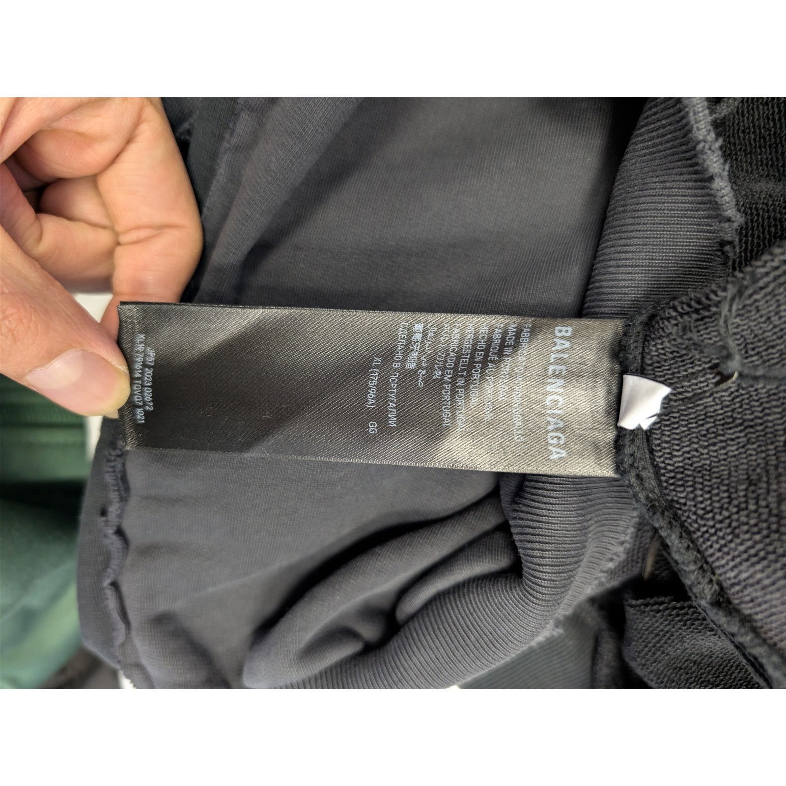 Balenciaga o1rshd1 Double Front Oversize Crewneck Sweatshirt Size US XL / EU 56 / 4 - 17 Thumbnail