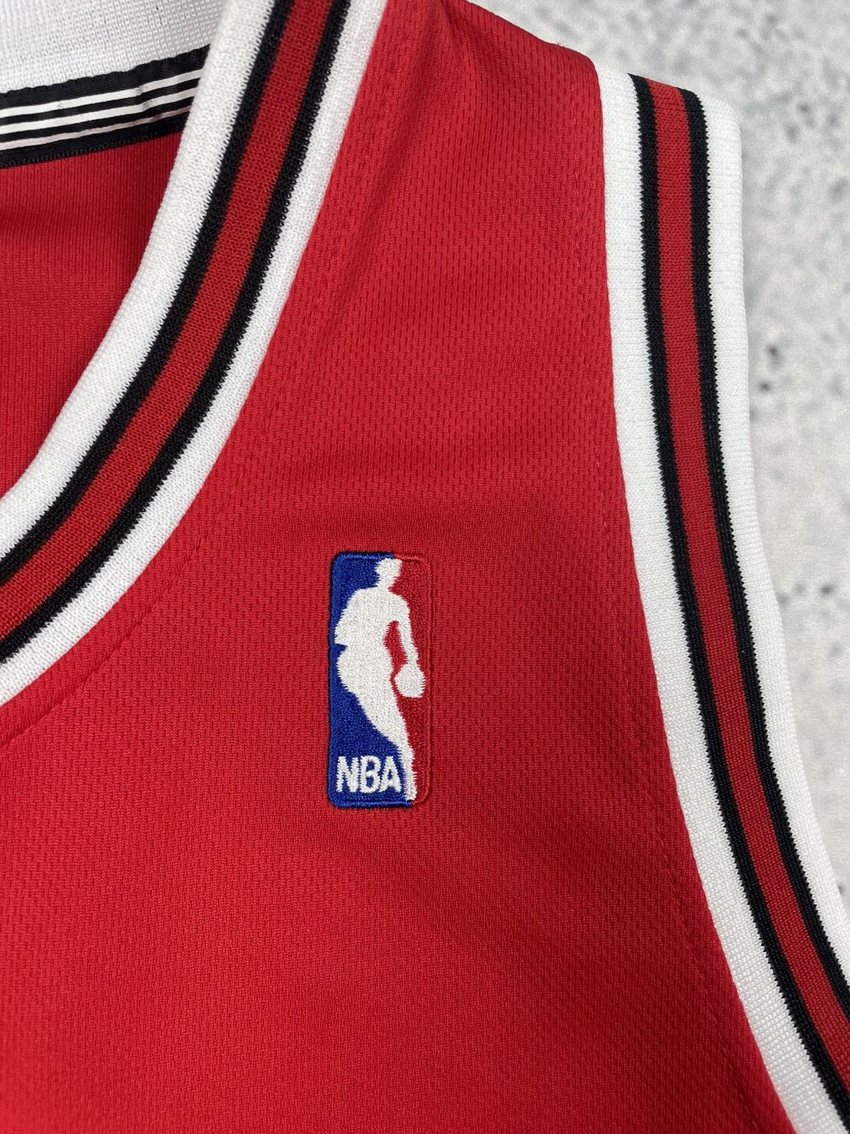 Adidas Adidas XL Chicago Bulls #9 Luol Deng 11/12 NBA Jersey OG Red Size US XL / EU 56 / 4 - 11 Thumbnail