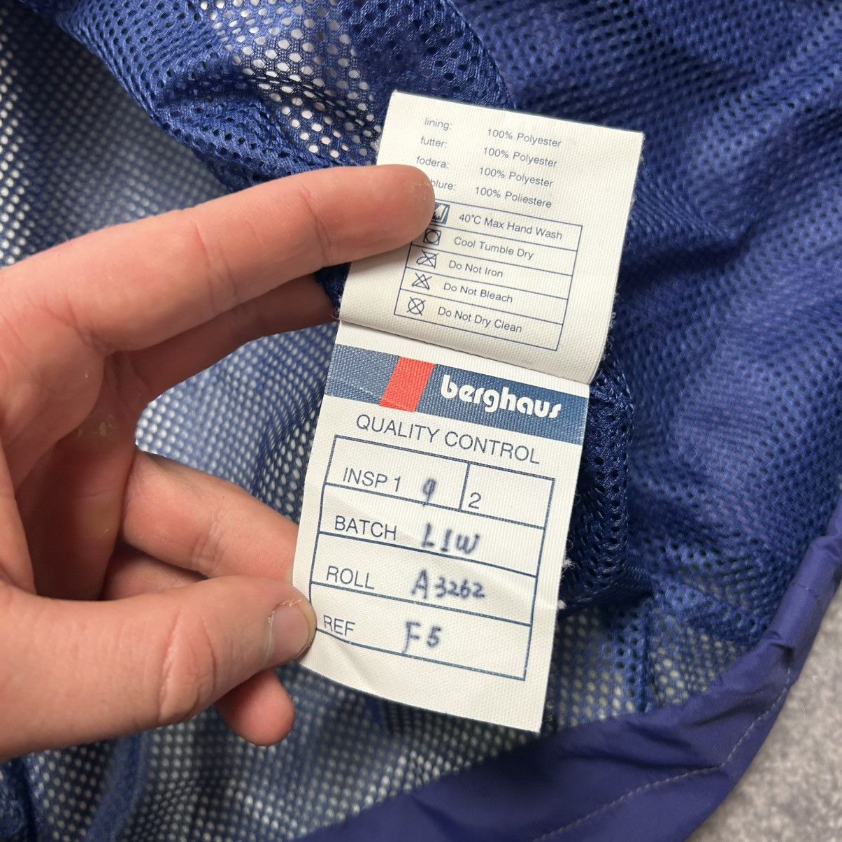 Berghaus Vintage Berghaus Gore Tex 90’s Outdoor Jacket size S Size US S / EU 44-46 / 1 - 14 Thumbnail