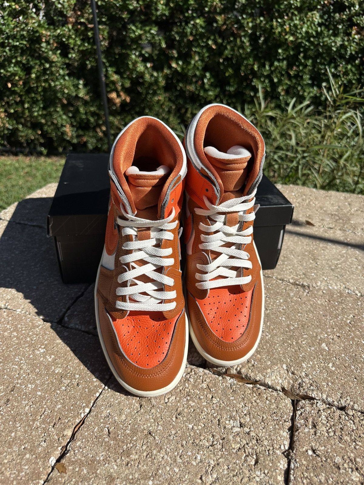 Jordan Brand Nike Air Jordan 1 High Desert Orange FB9891800 Size 11W/9.5M Size US 11 / IT 41 - 8 Thumbnail