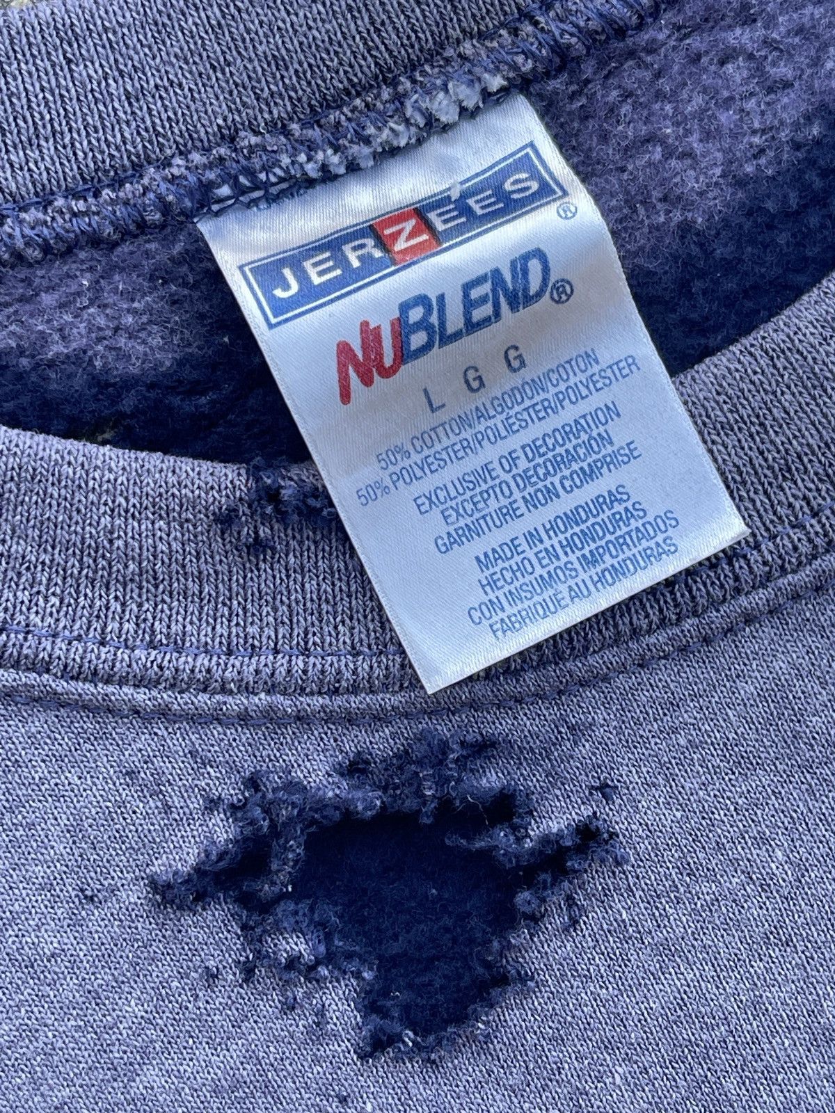 Vintage 90s Crazy Distressed Faded Blue Crewneck Size US L / EU 52-54 / 3 - 17 Thumbnail
