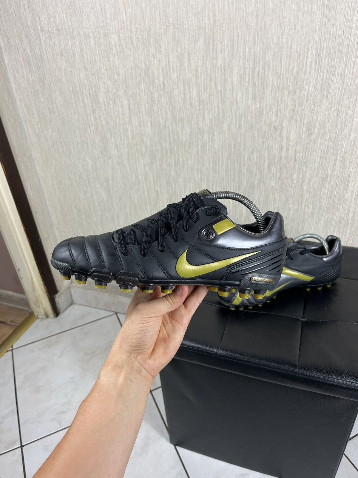 Nike Vintage 2006 Nike Total 90 shift soccer shoes leather boots Size US 9 / EU 42 - 16 Thumbnail