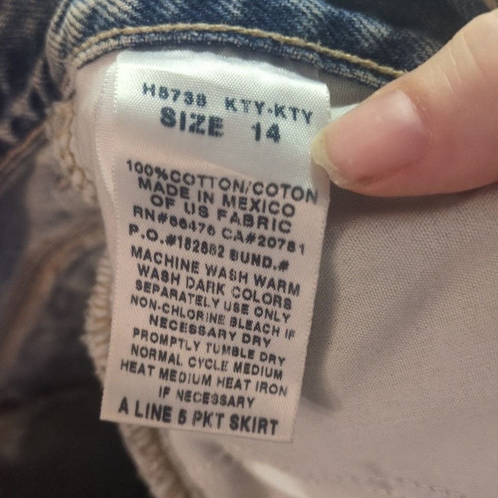 Tommy Hilfiger Tommy Hilfiger Vintage Y2K A Line 5 pocket skirt size 14 Size 33" - 6 Thumbnail