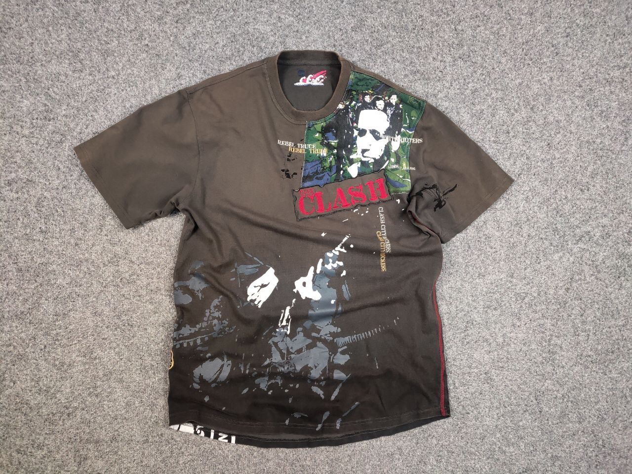 Band Tees Vintage The Clash Rebel Truce printed Band T-shirt 90s Style Size US L / EU 52-54 / 3 - 11 Thumbnail