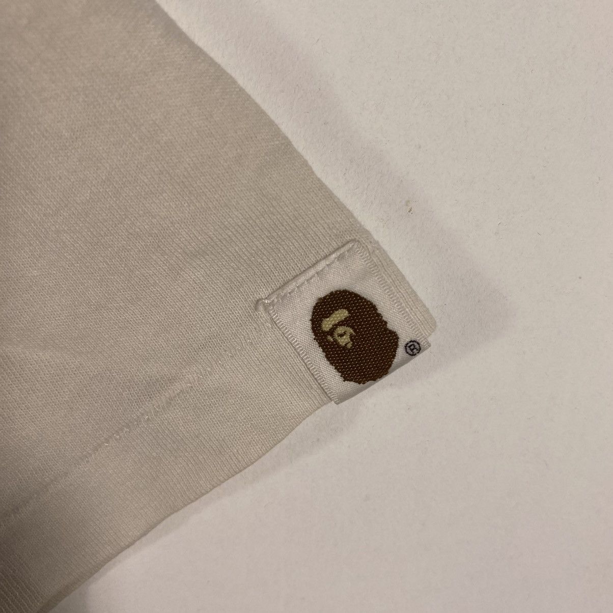 Bape BAPE Logo Graphic Japan Famous Streetwear Tee Shirt Size US L / EU 52-54 / 3 - 4 Thumbnail