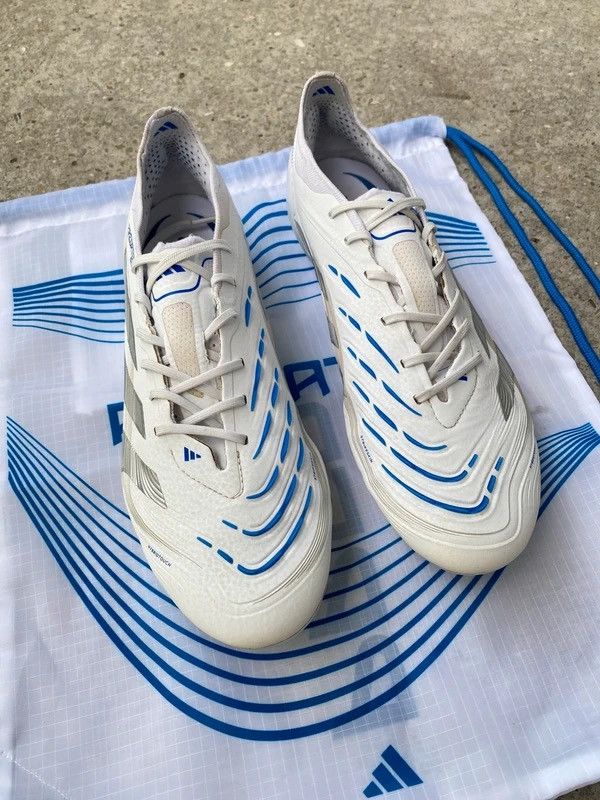 Adidas Adidas Predator Polar Victory Elite FG soccer boots size 42 Size US 8.5 / EU 41-42 - 9 Thumbnail