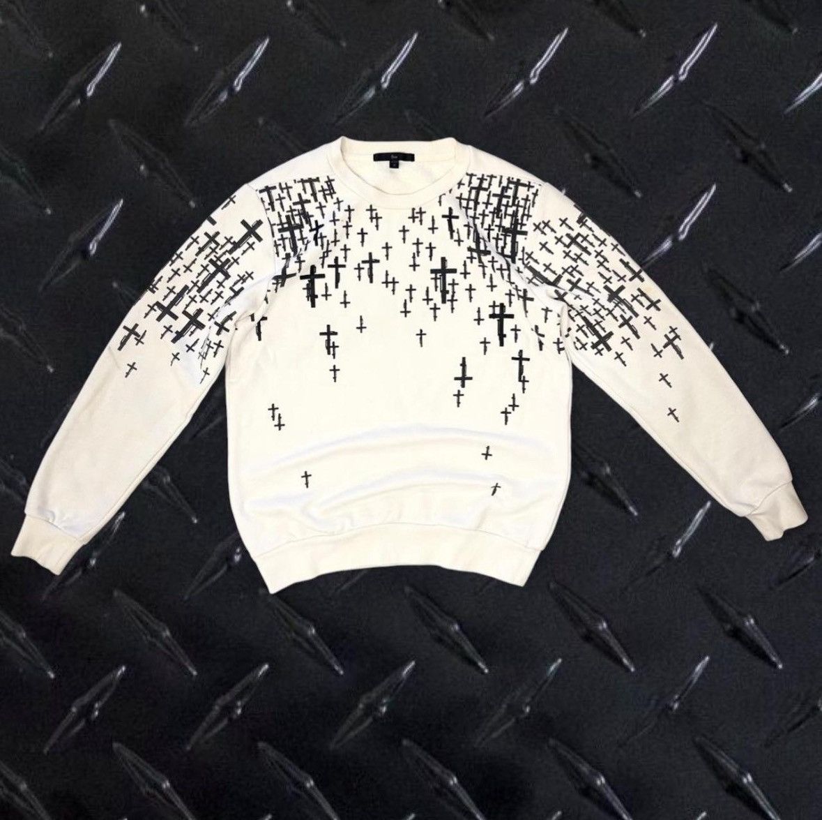 5cm 5CM White crewneck with black cross pattern Size US M / EU 48-50 / 2 - 1 Thumbnail