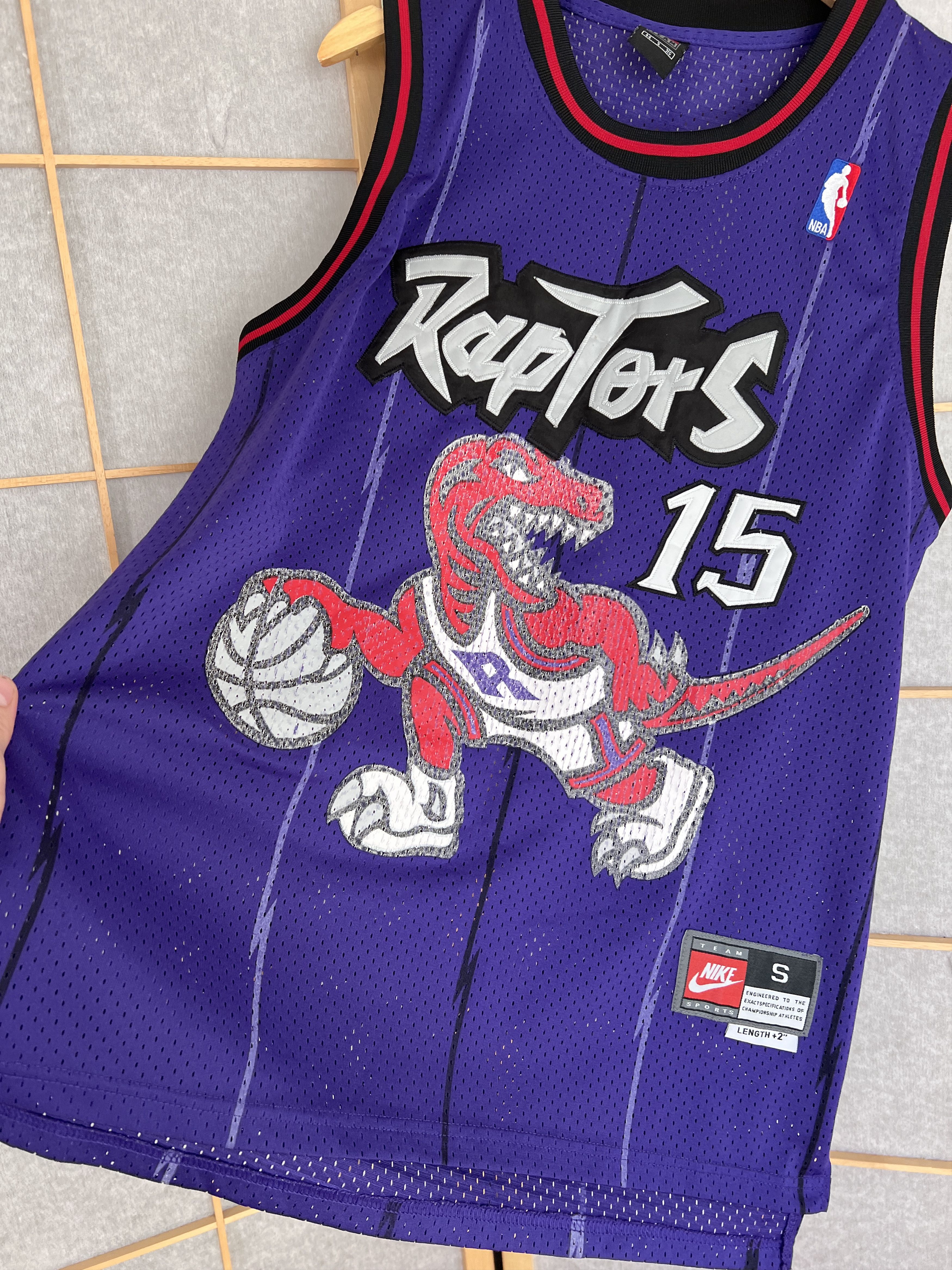 Nike Rare! Nike Raptors Toronto #15 Carter 1990s jersey NBA mesh Size US S / EU 44-46 / 1 - 6 Thumbnail