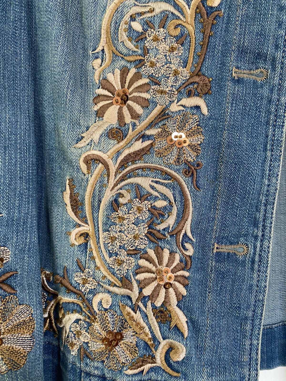 Vintage Western floral embroidered jewels distressed jean jacket Size S / US 4 / IT 40 - 3 Thumbnail