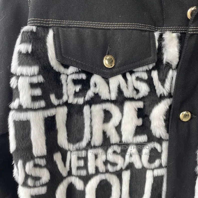 Versace Versace Lapel print logo letter lapel print single-breaste Size US L / EU 52-54 / 3 - 6 Thumbnail