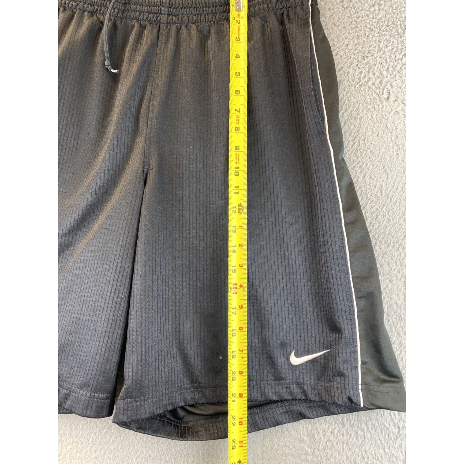 Nike Nike Shorts Black Men’s Size XL Basketball Athletic Pockets Polyester /72-60 Size US 36 / EU 52 - 6 Thumbnail