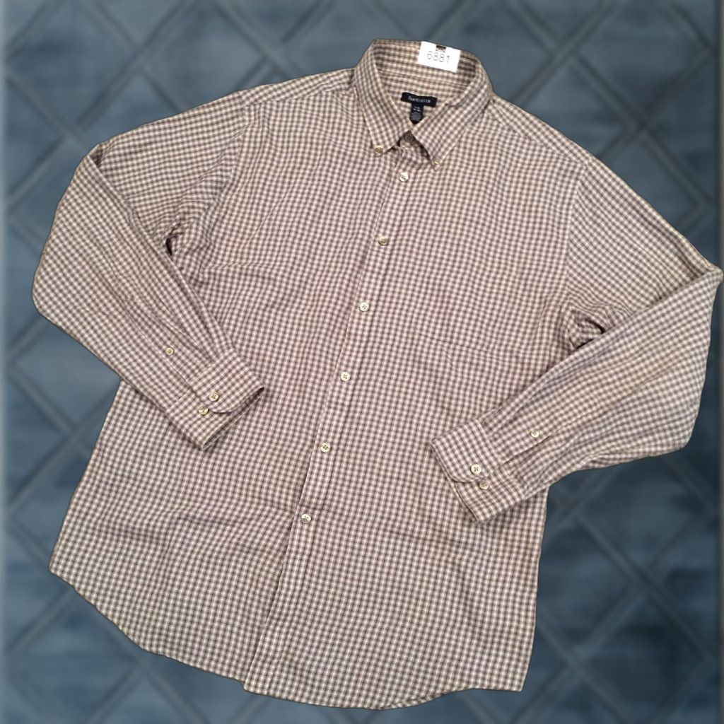 Van Heusen Van Heusen Shirt Mens Large Beige Plaid Long Sleeve Button Up Size US L / EU 52-54 / 3 - 1 Thumbnail