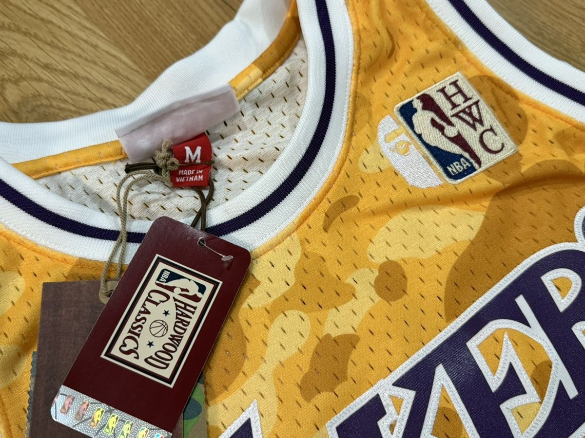 Bape × Mitchell & Ness × NBA BAPE x Mitchell & Ness Lakers Authentic Jersey Yellow M Size US M / EU 48-50 / 2 - 4 Thumbnail