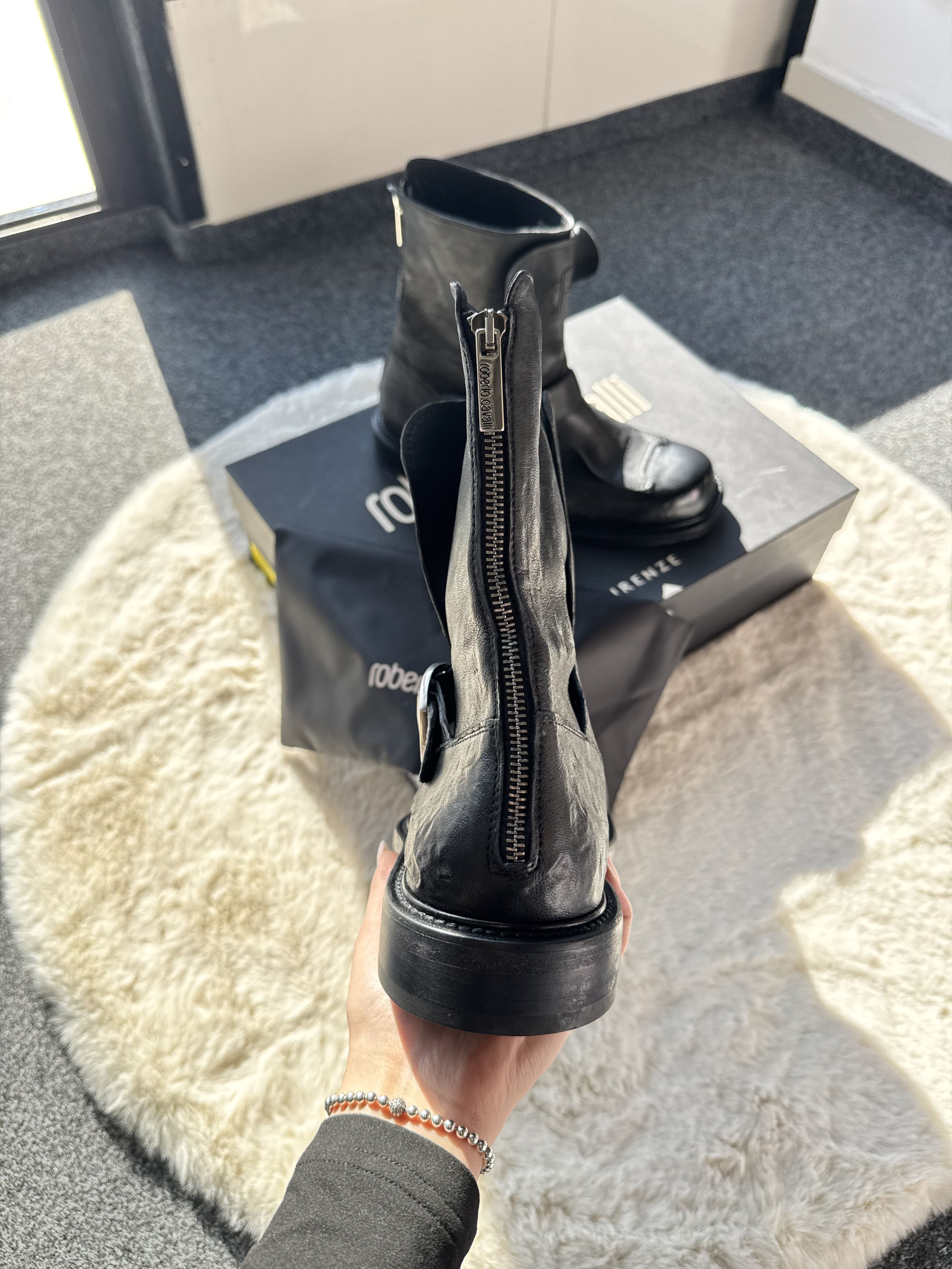 Roberto Cavalli Roberto Cavalli Combact Black Leather ankle cowboy boots 42 Size US 9 / EU 42 - 8 Thumbnail