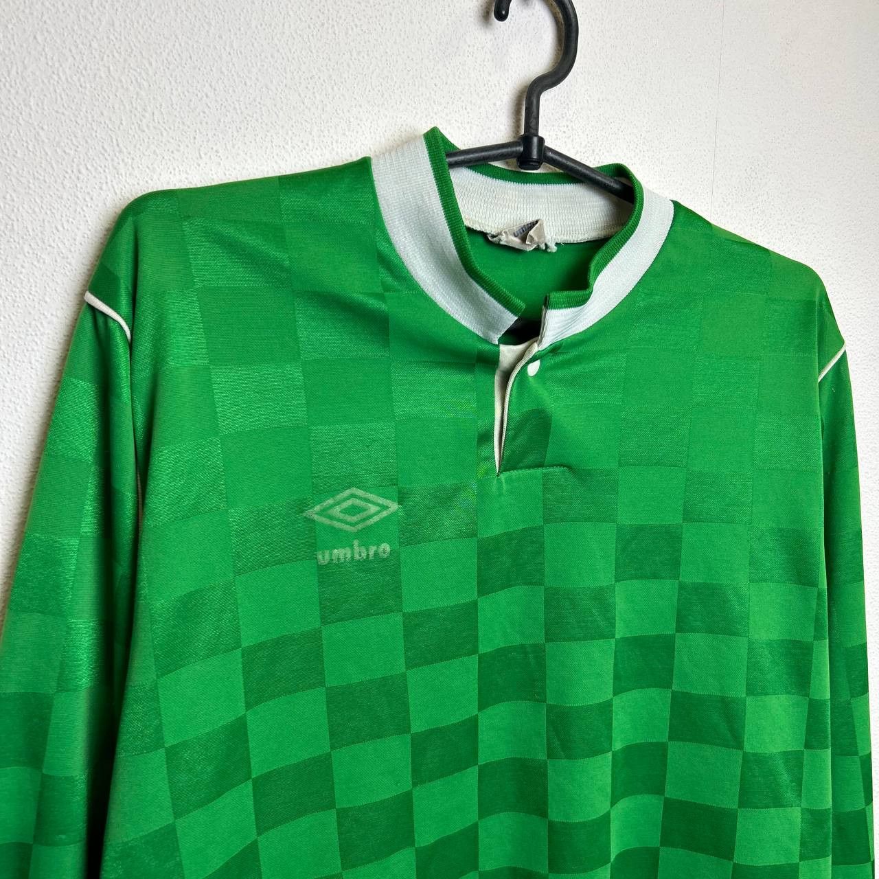 Umbro Vintage 90s Umbro basic rare soccer jersey longsleeve Size US L / EU 52-54 / 3 - 2 Thumbnail
