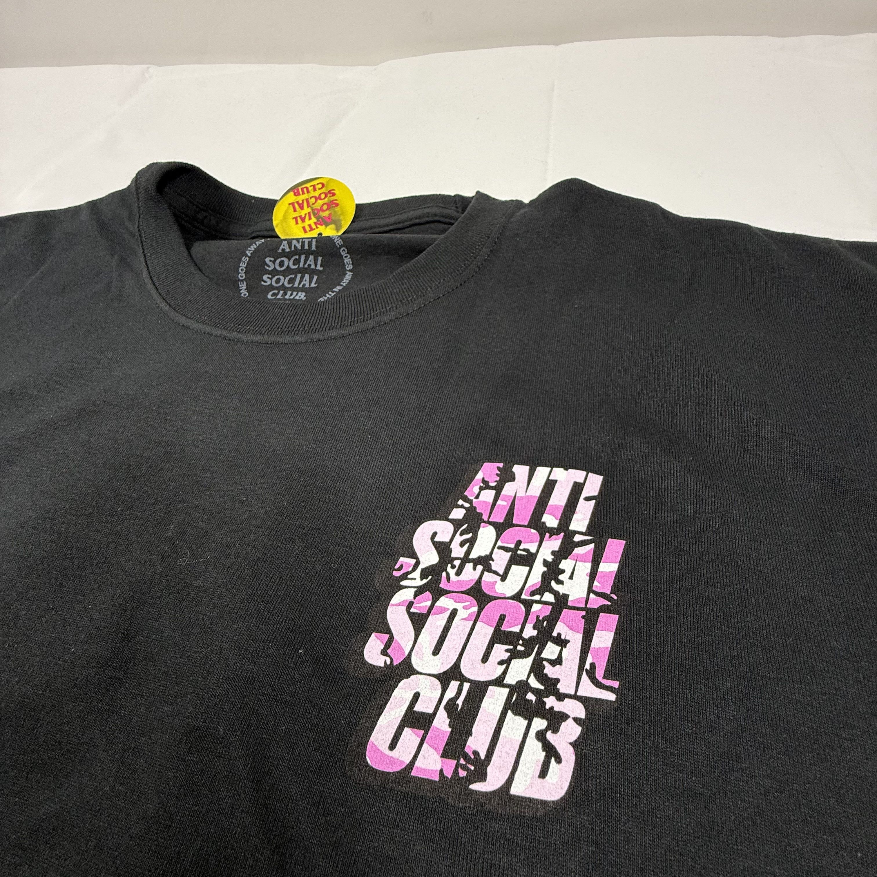 Anti Social Social Club Anti Social Social Club 2XL Black Pink Camo T-Shirt ASSC Size US XXL / EU 58 / 5 - 4 Thumbnail