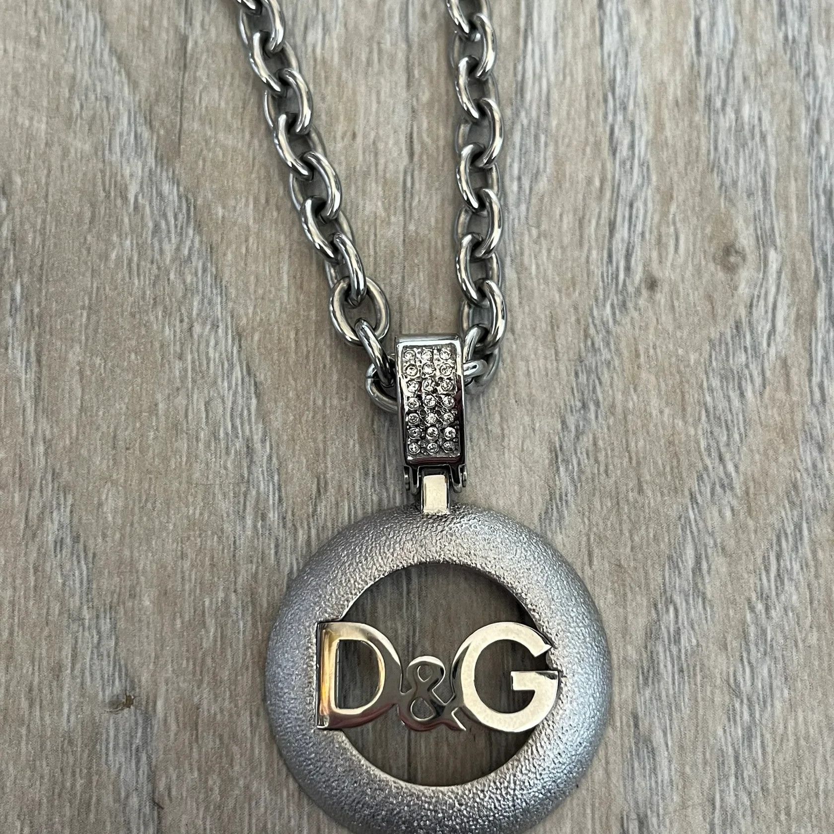 Dolce & Gabbana Dolce & Gabbana 2000's Round D&G Logo Necklace Size ONE SIZE - 4 Thumbnail
