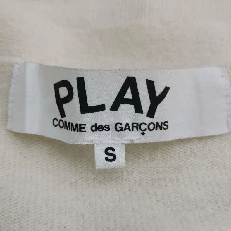 Comme des Garcons Comme Des Garcons Solid Color Single Button V-neck Knit Sw Size S / US 4 / IT 40 - 6 Thumbnail