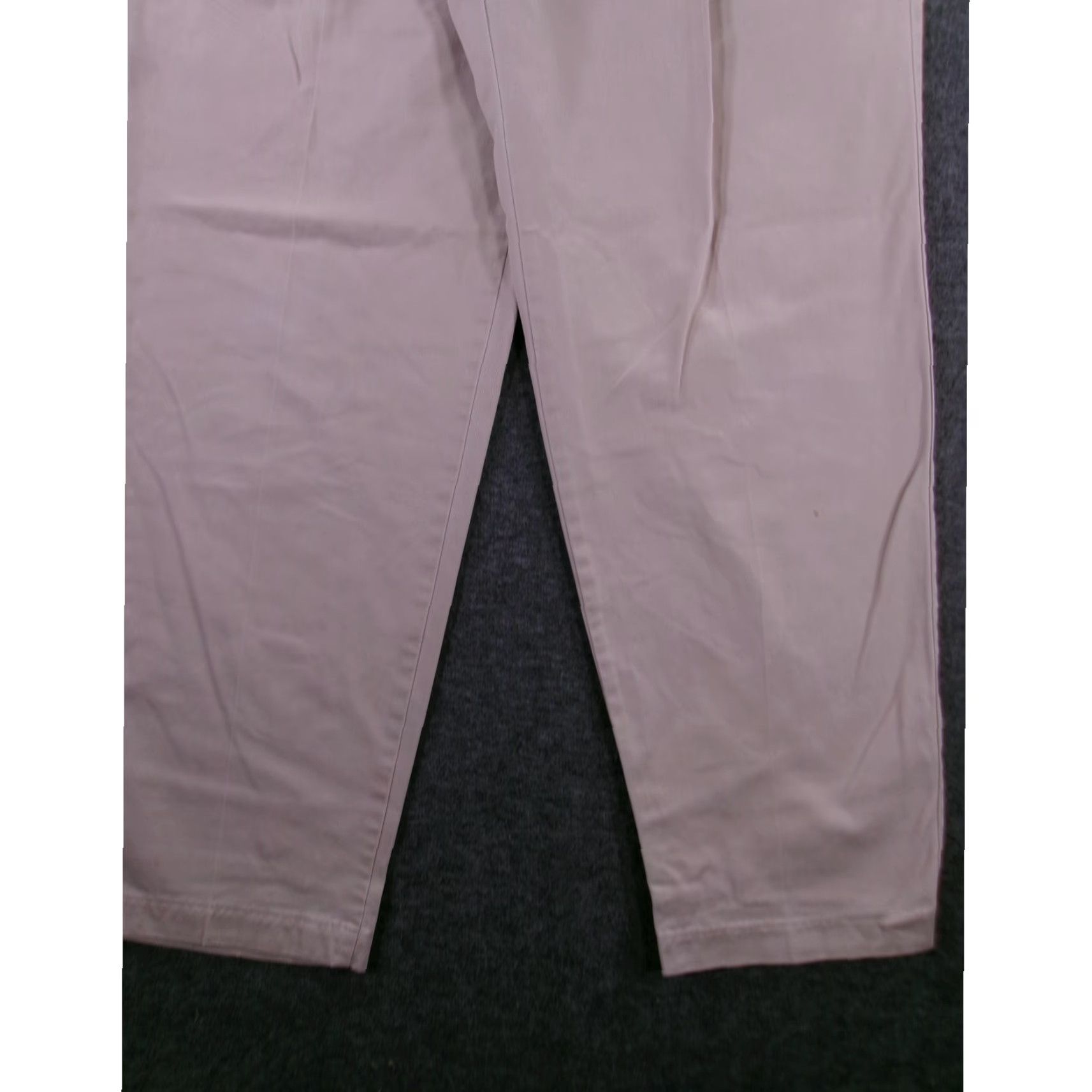 Dockers VINTAGE Dockers Pants Mens Chino 34x30 Khaki Classic Fit Pleated Cotton Urban City 90s Size US 34 / EU 50 - 4 Thumbnail