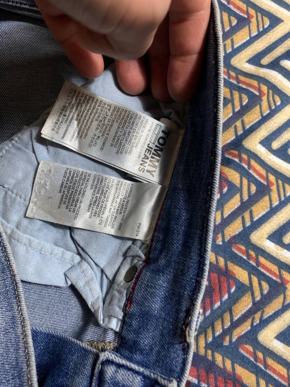 Tommy Hilfiger × Vintage Vintage Flared Wash Denim Distressed Pants Japan Y2k Size US 33 - 3 Thumbnail