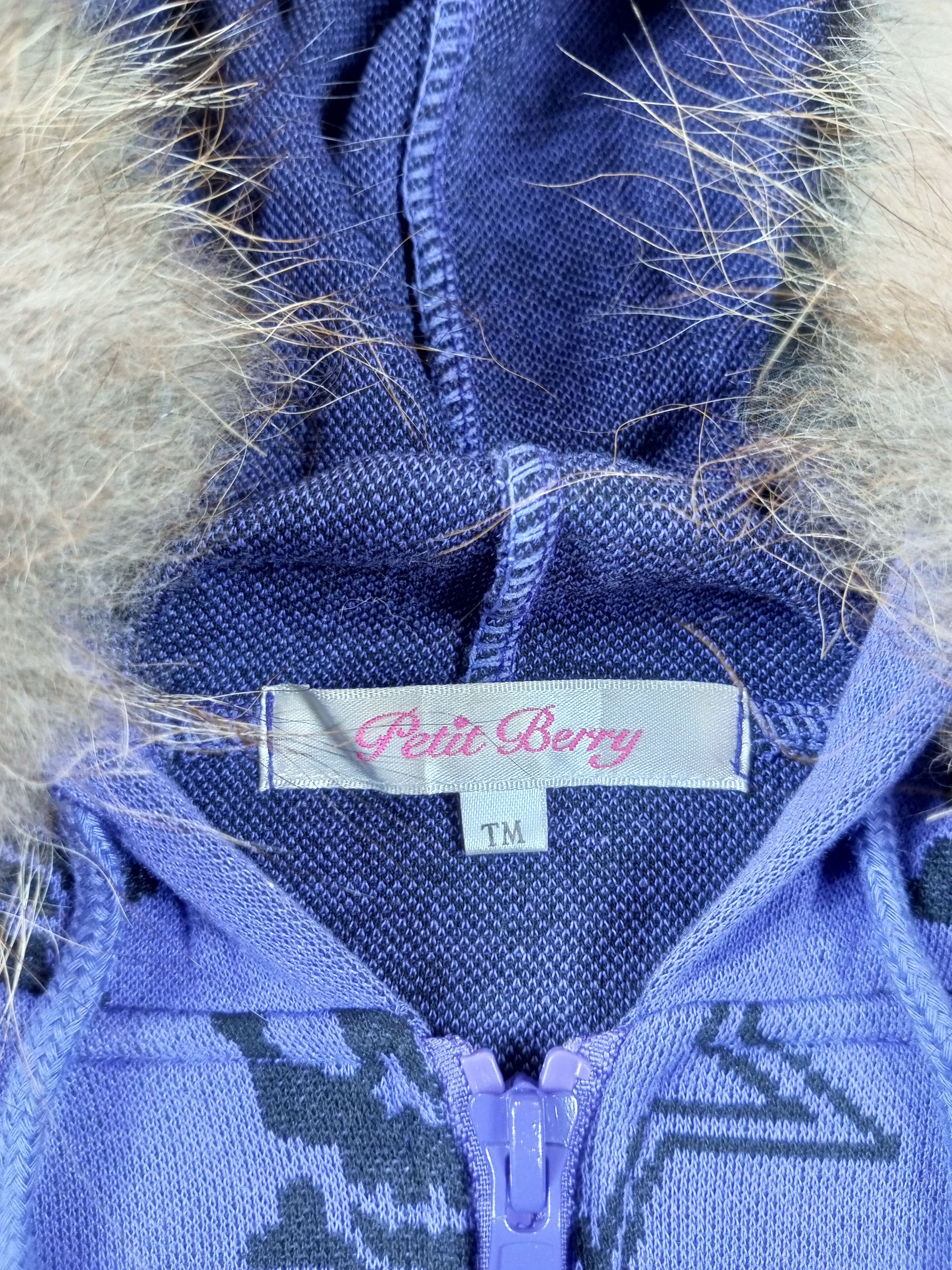 Japanese Brand 2000s Petit Berry Skull Print - Batwing Fur hoodie Size US M / EU 48-50 / 2 - 9 Thumbnail