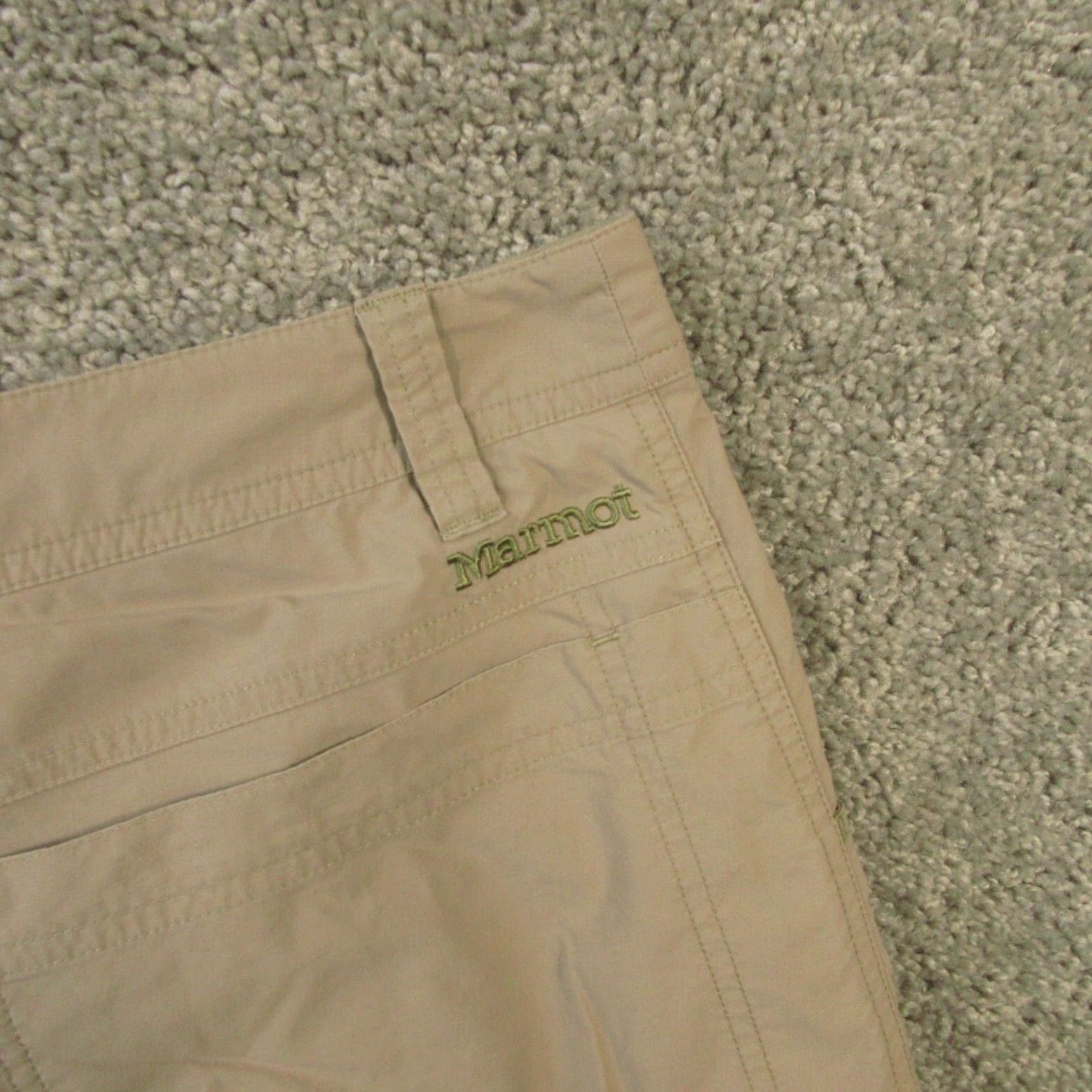 Marmot Marmot Shorts Mens 40 Beige Chino Nylon Lightweight Cargo Pocket Flat Front Zip Woven EUC Regular 11in Inseam 40" Waist Boys/Gents? Size US 40 / EU 56 - 4 Thumbnail