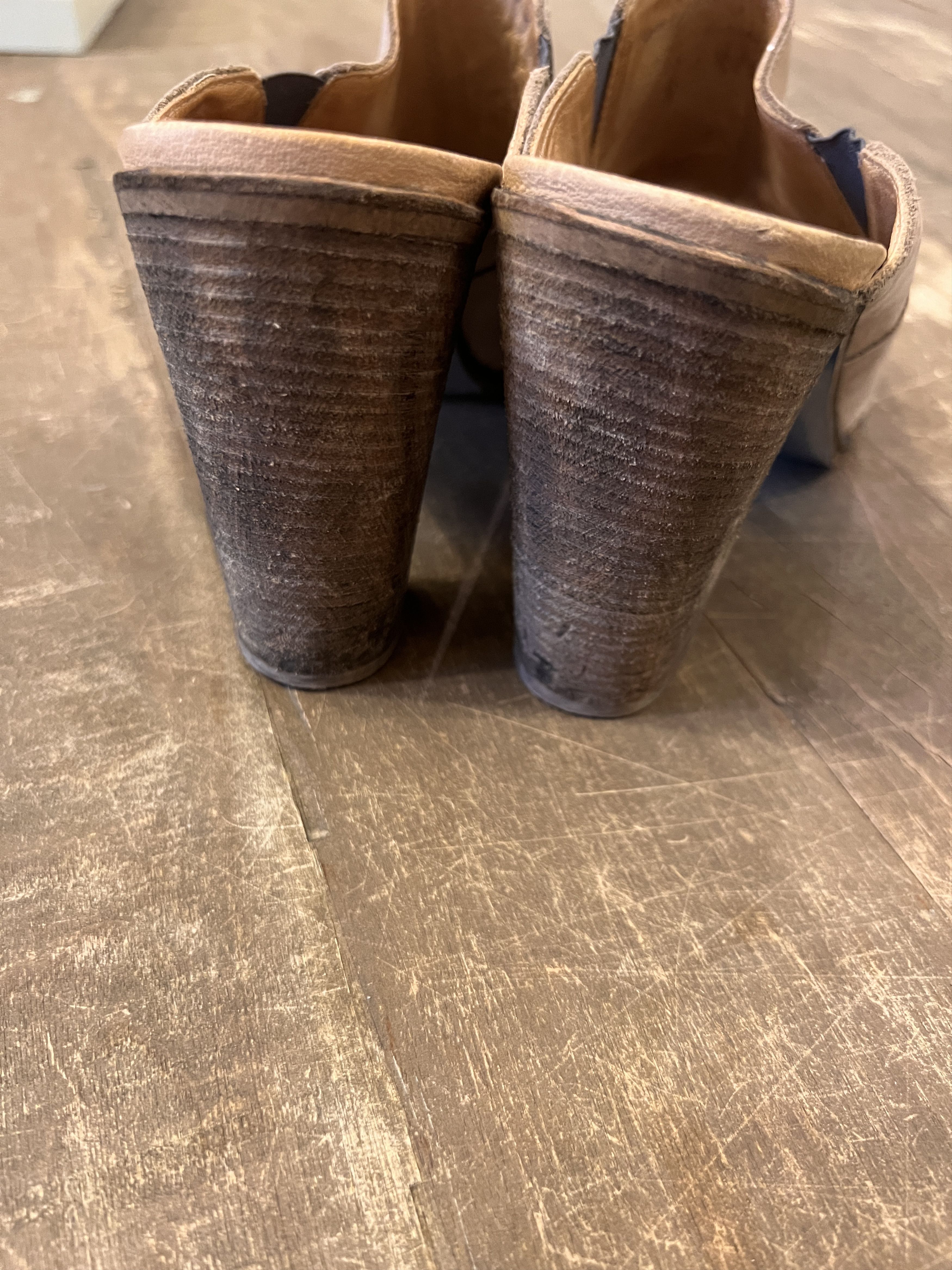 Maison Margiela Leather Mules mid high heels Size US 6 / IT 36 - 3 Thumbnail