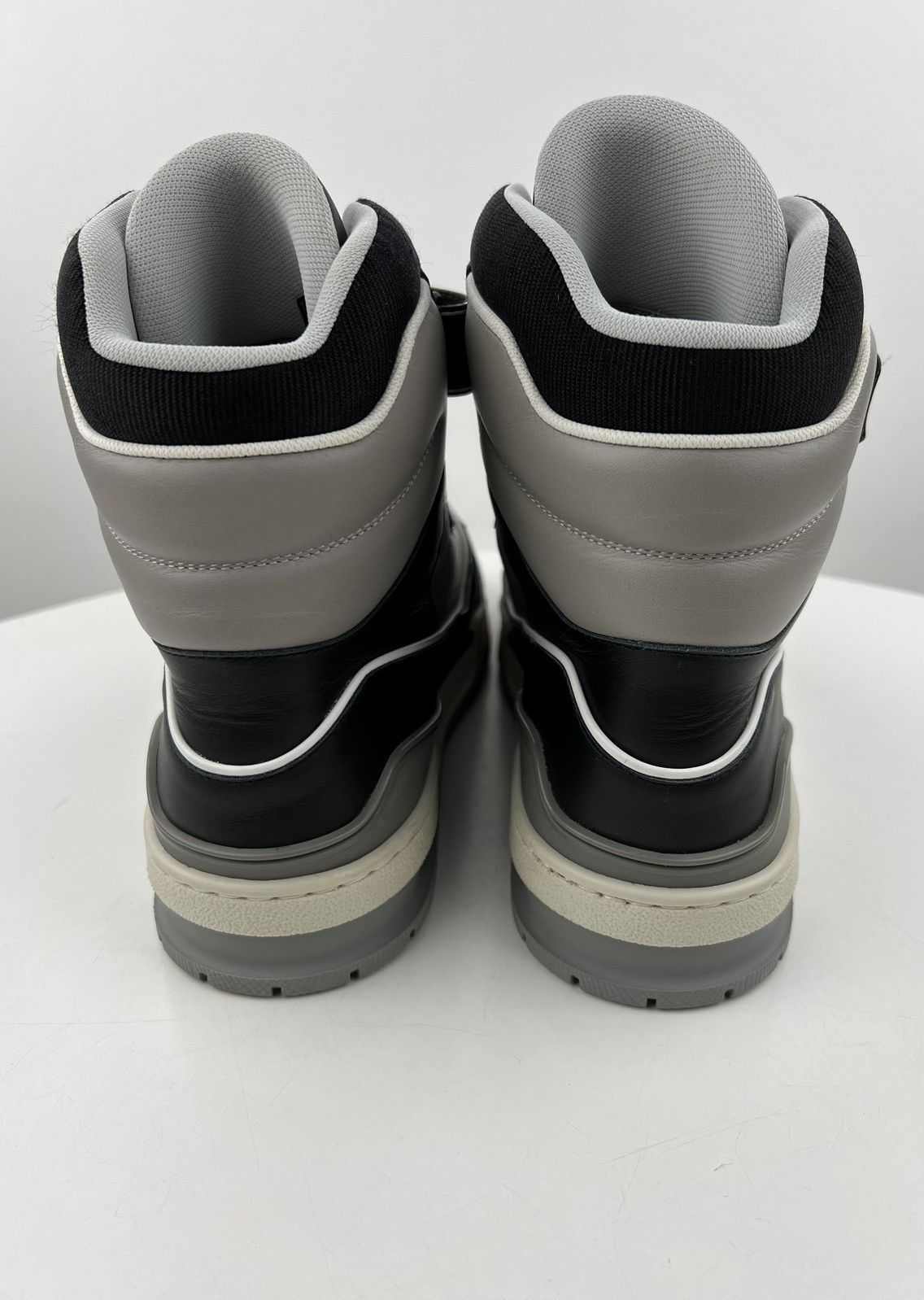 Louis Vuitton LOUIS VUITTON Sneakers Hi-Top Trainer Shoes Virgil Abloh 408 Size US 9 / EU 42 - 13 Thumbnail