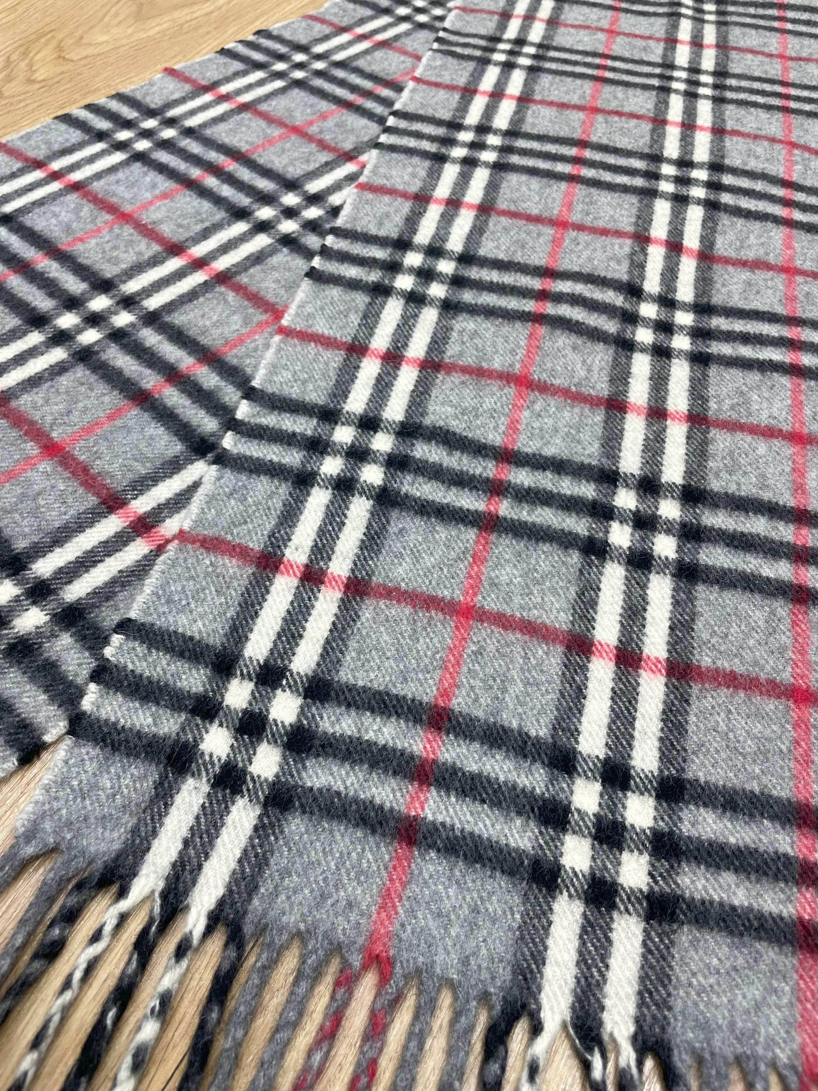 Burberry Burberrys Scarf / Muffler - 6153 Size ONE SIZE - 6 Thumbnail