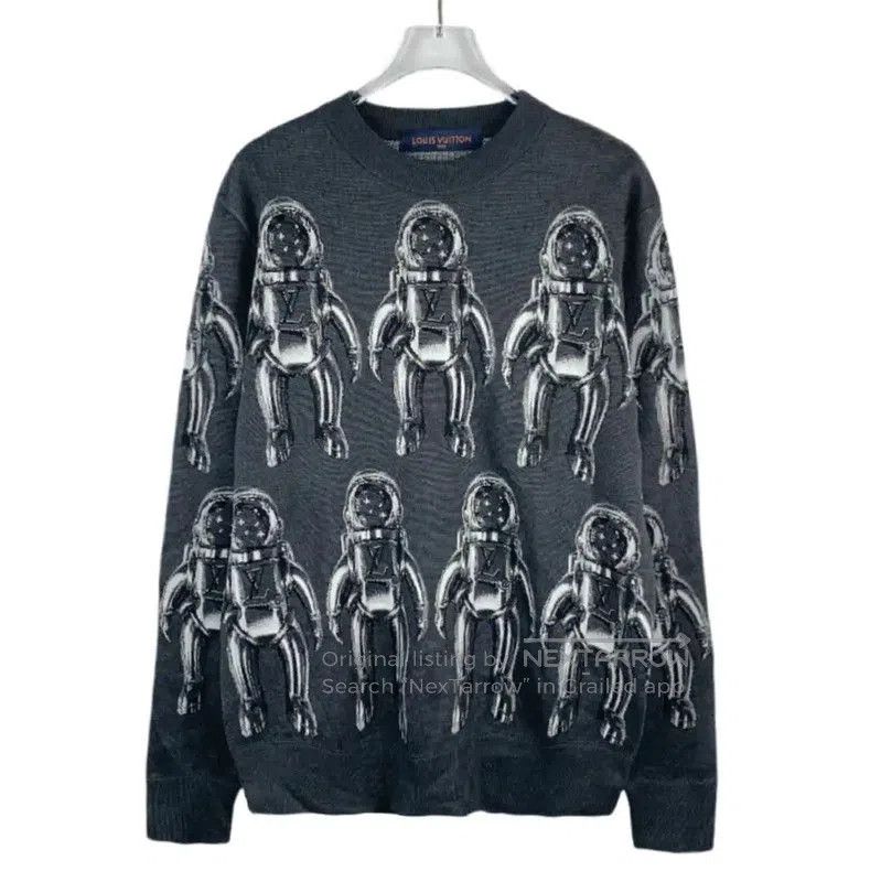 Louis Vuitton Louis Vuitton Gray Silk Knitted Sweater for Men . Size US S / EU 44-46 / 1 - 1 Thumbnail
