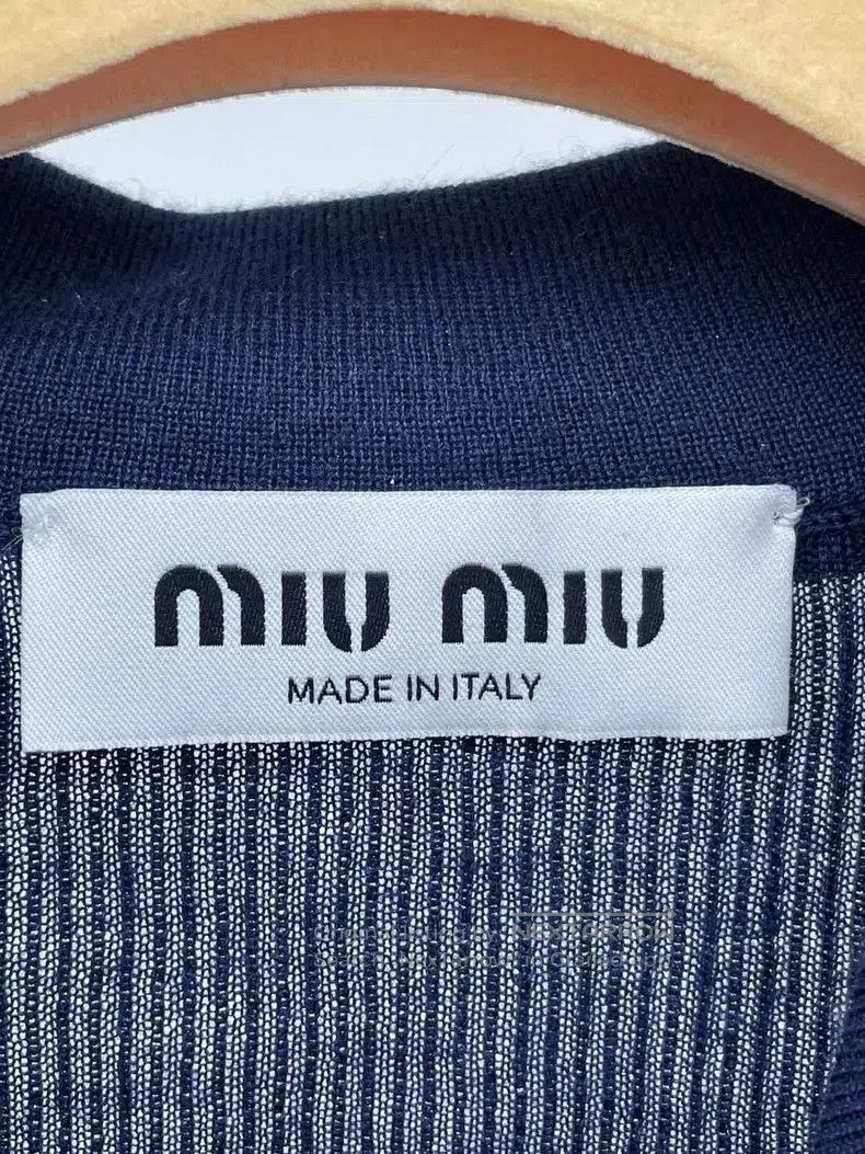 miumiu navy blue Polo neck thin knit cashmere sweater.