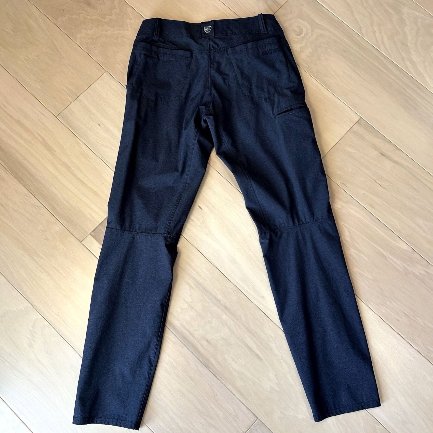 Vintage Kuhl DECEPTR Pant In Blue Mens 29x31 Chino Zip Pocket UV Protection Media Pocket Pockets Tapered Regular Rise 10-12in Knit Nylon Blend Width Slim Fit Size US 29 - 3 Thumbnail