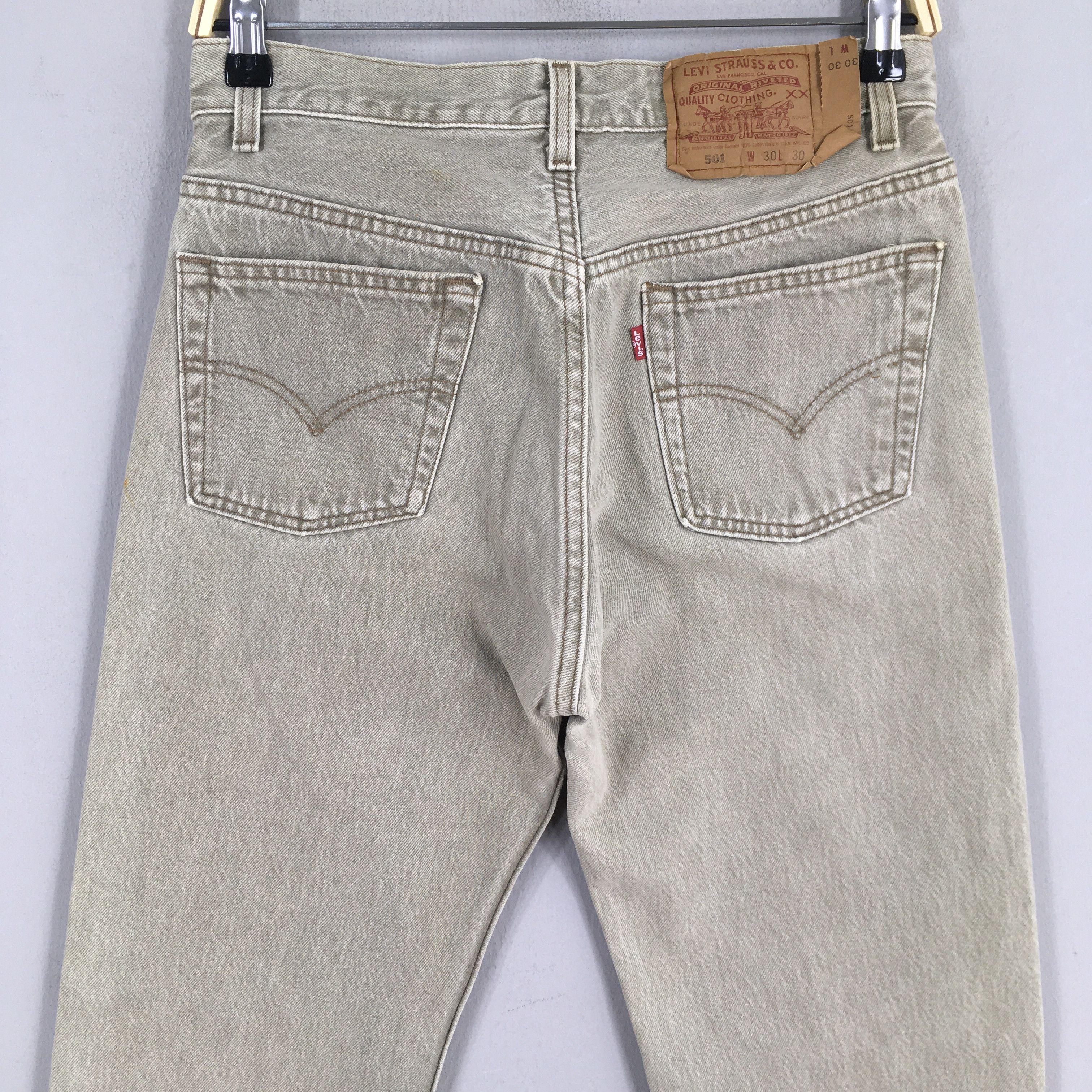Levi's Size 28x28.5 Vintage 90s Levi's 501 Faded Gray Jeans S724 Size US 28 / EU 44 - 9 Thumbnail