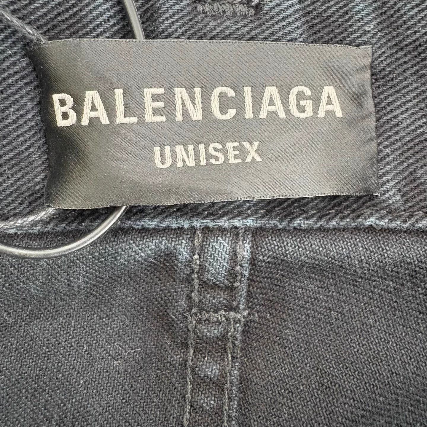 Balenciaga Balenciaga Distressed Tag Denim Jeans XS Size US 26 / EU 42 - 3 Thumbnail