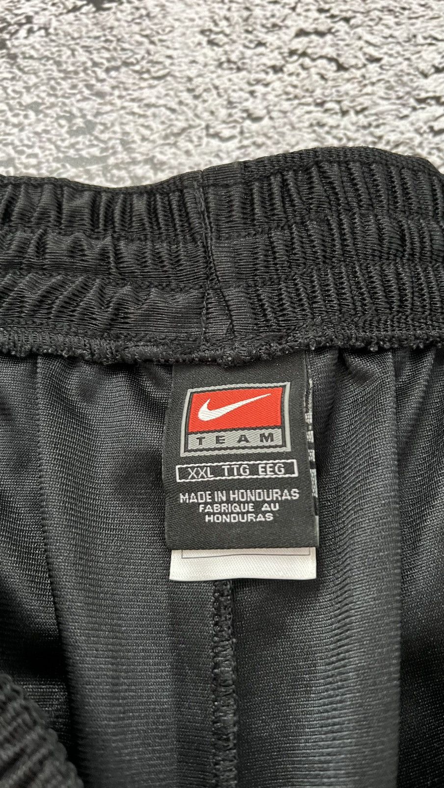 NBA × Nike × Vintage VTG 90’s Boston Celtics rare basketball nike shorts Size US 38 / EU 54 - 4 Thumbnail