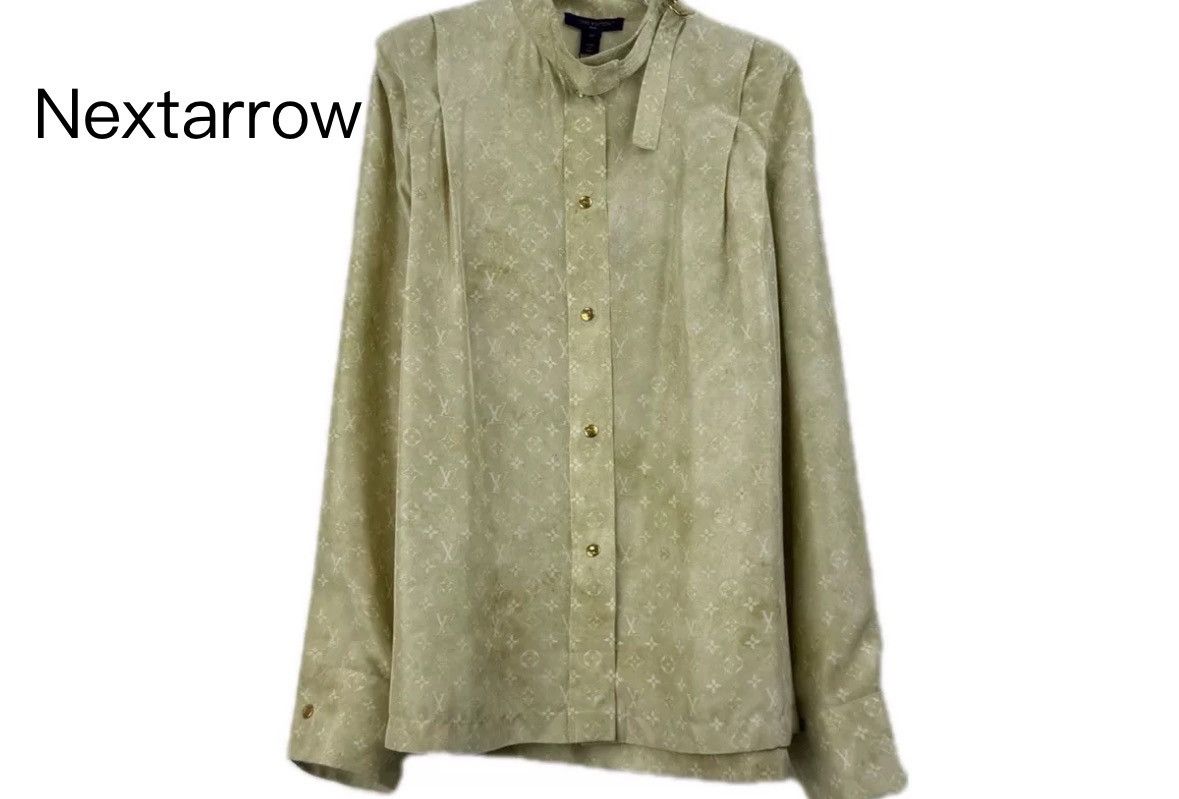 Louis Vuitton Louis Vuitton Beige full printed logo silk shir Size US S / EU 44-46 / 1 - 1 Thumbnail
