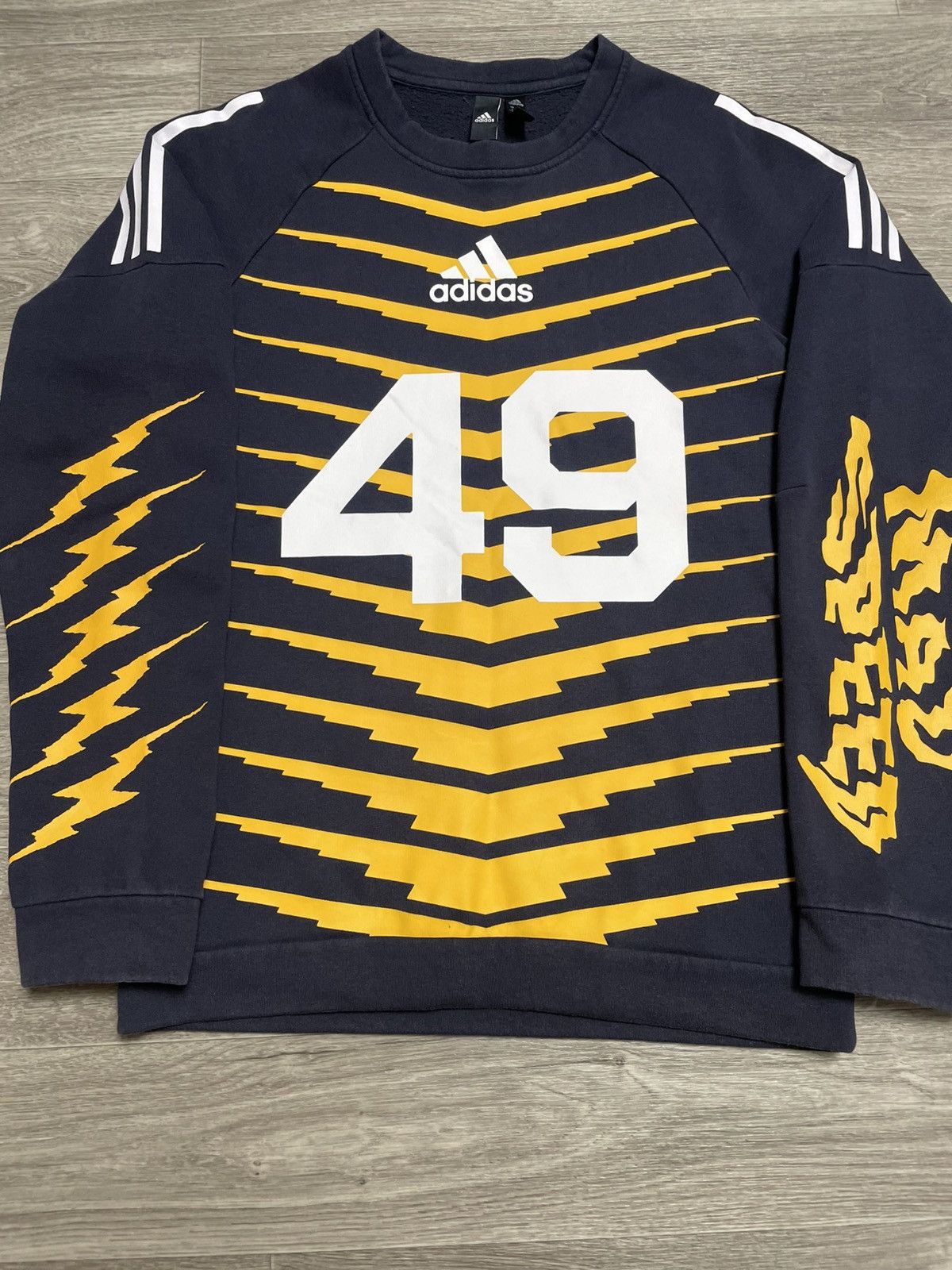 Adidas Adidas Mad Speed Graphic Print Sweatshirt Y2K Size US S / EU 44-46 / 1 - 3 Thumbnail
