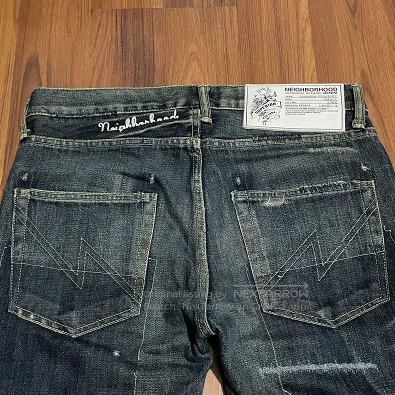 Neighborhood Neighborhood size S 10EX BEYOND Cut King Denim Size US 27 - 4 Thumbnail
