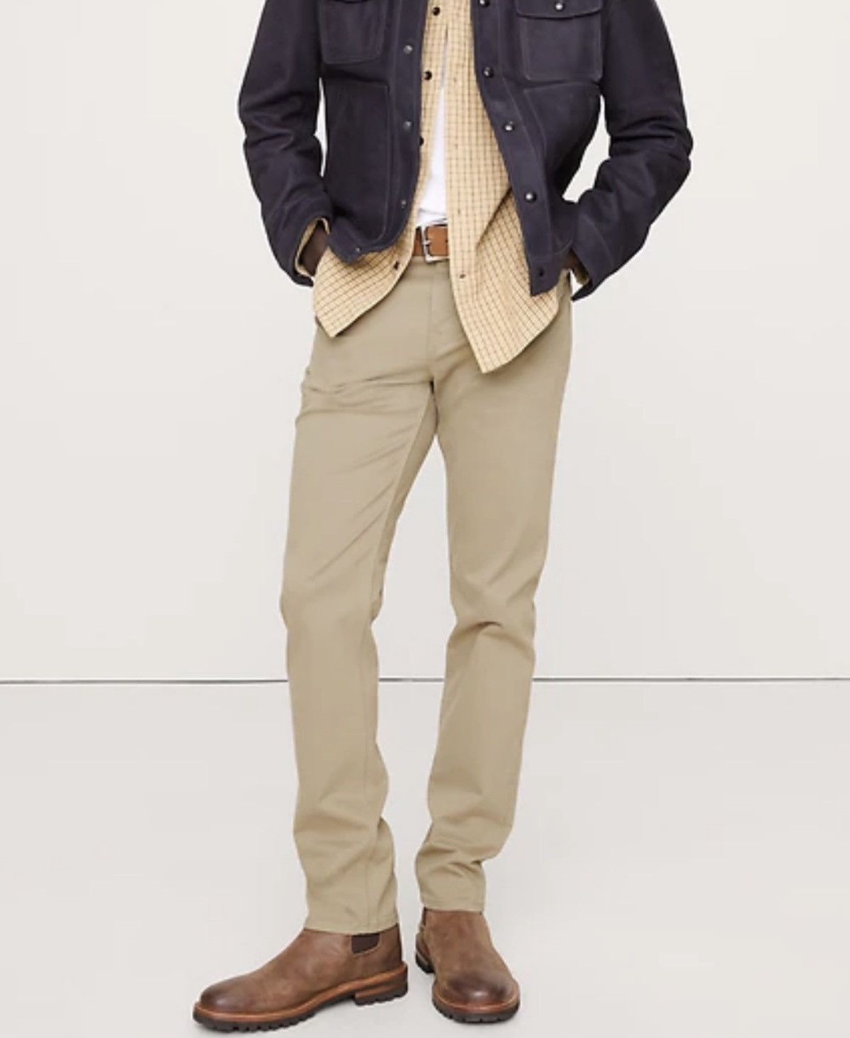 Banana Republic Banana Republic Chino Slim Fit Traveler Pant Khaki Tan 30x32 Size US 30 / EU 46 - 1 Thumbnail