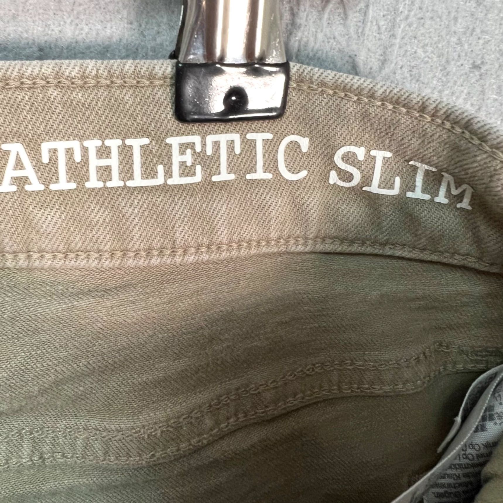 Madewell Madewell Mens Jeans Size 31 x 32 Athletic Slim Fit Beige Khaki Cotton Blend Solid Size US 31 - 4 Thumbnail