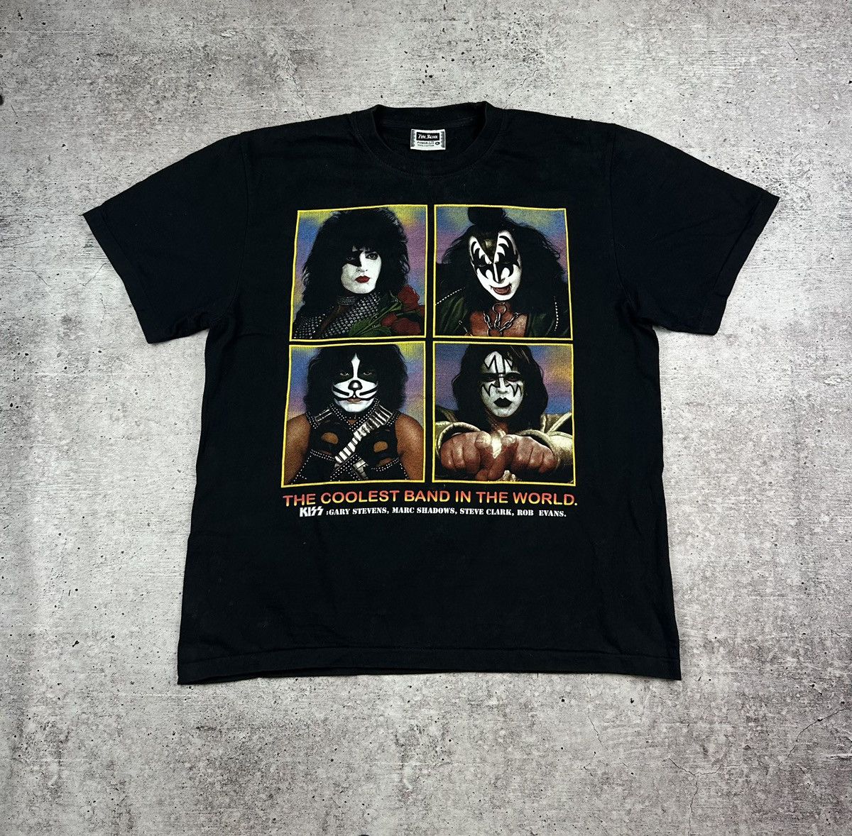 Band Tees 90s Kiss ‘The Coolest Band in the World’ Vintage T Shirt Size US XL / EU 56 / 4 - 1 Thumbnail