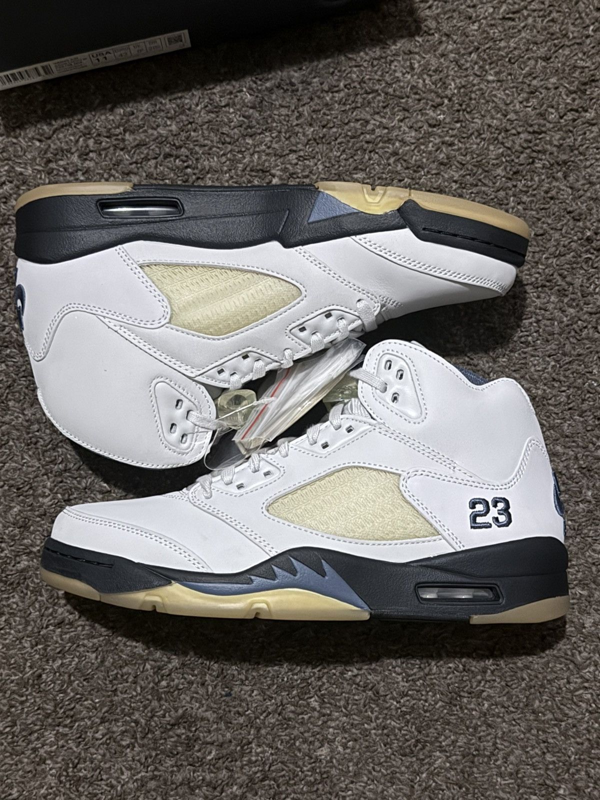 A Ma Maniere × Jordan Brand A Ma Maniére x Air Jordan 5 "Dawn" Size US 9.5 / EU 42-43 - 4 Thumbnail