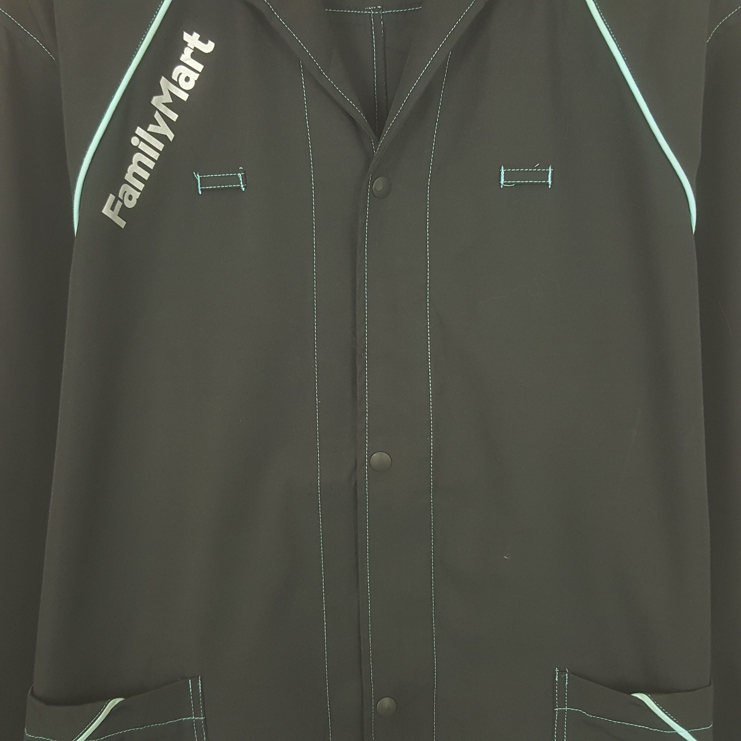 Japanese Brand Vintage Family Mart Worker Uniform Jacket Size US L / EU 52-54 / 3 - 2 Thumbnail