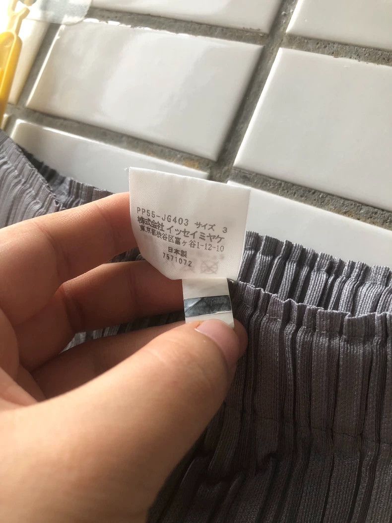 Issey Miyake Issey Miyake size:3 Grey pleated skirt Size 31" - 3 Thumbnail